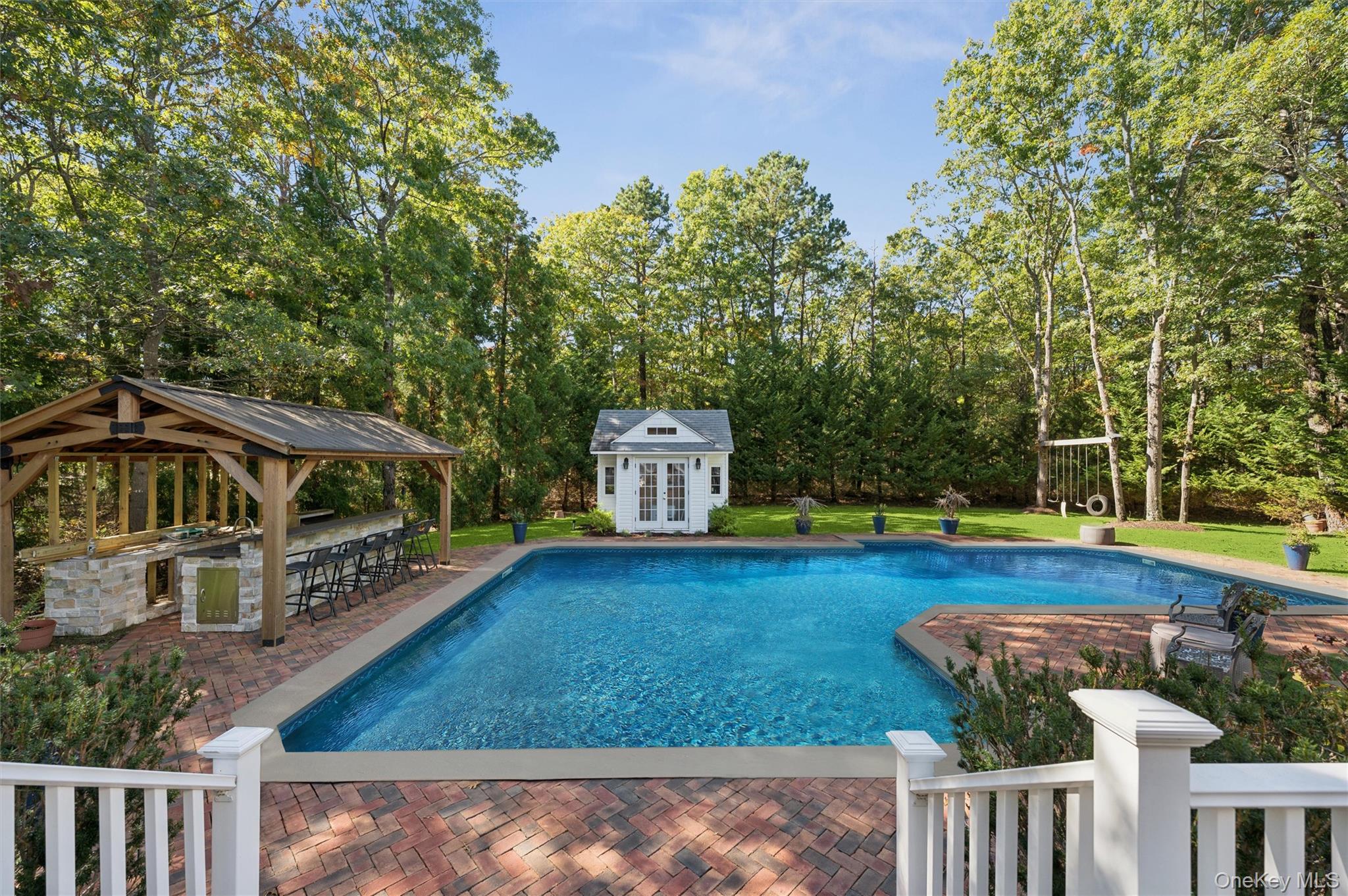 175 Clancy Road – For Sale photo 3