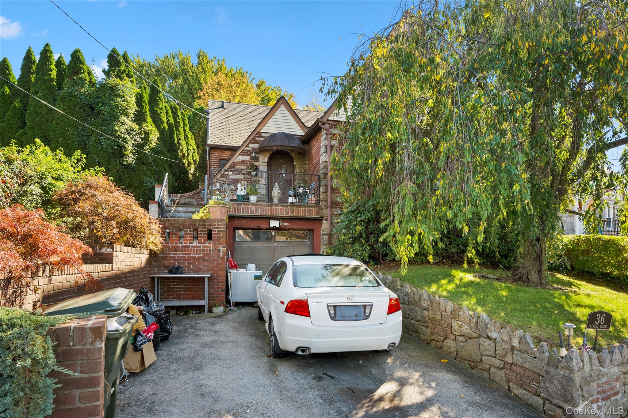 36 Hayward Street – For Sale photo 2