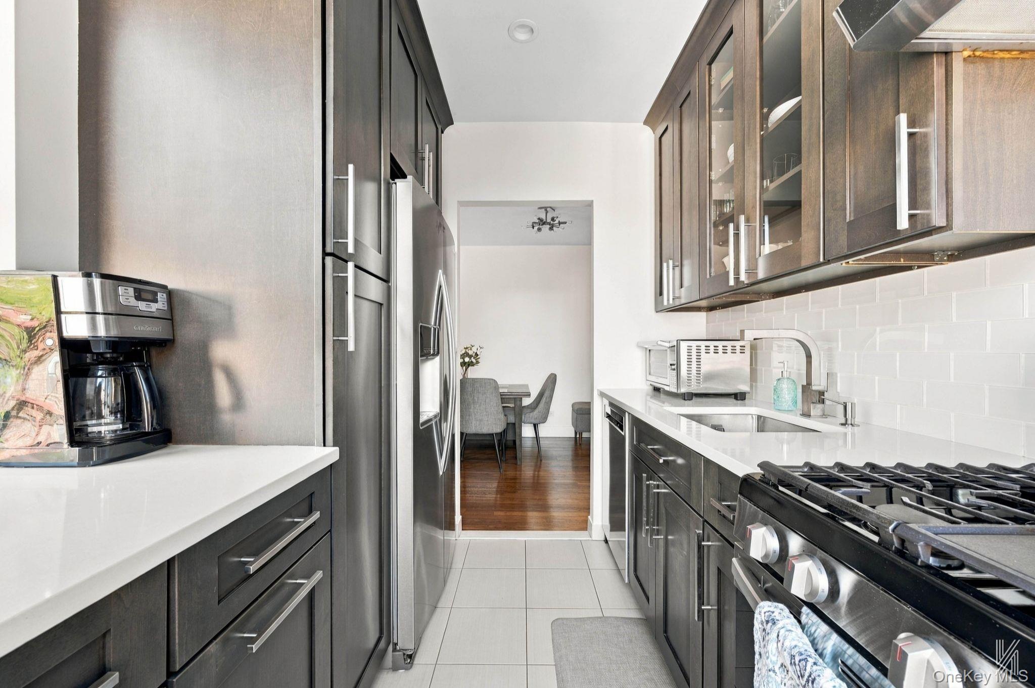 88-09 Northern Boulevard, Unit 506 photo 14