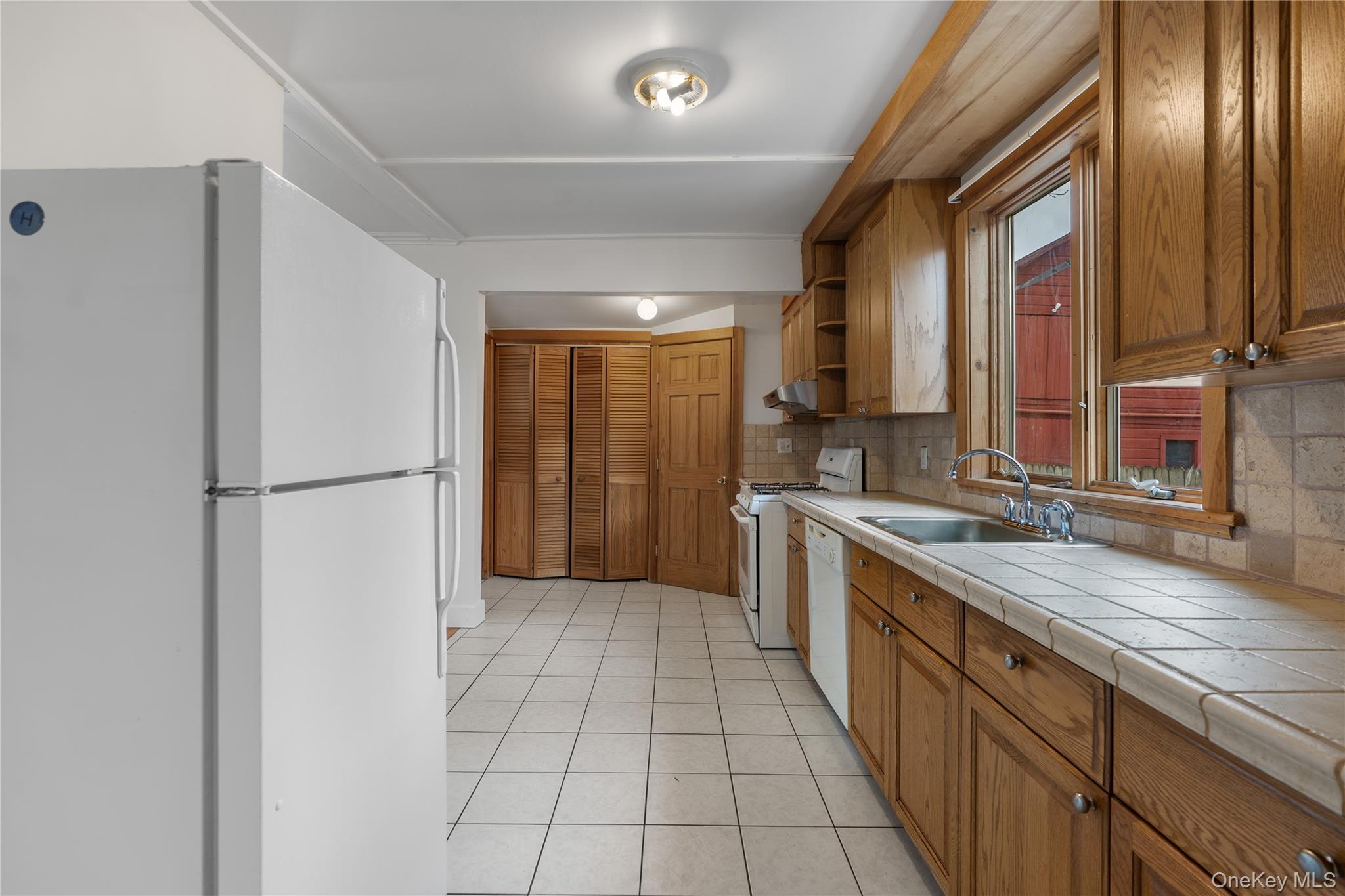 17 Grant Street – For Sale photo 10