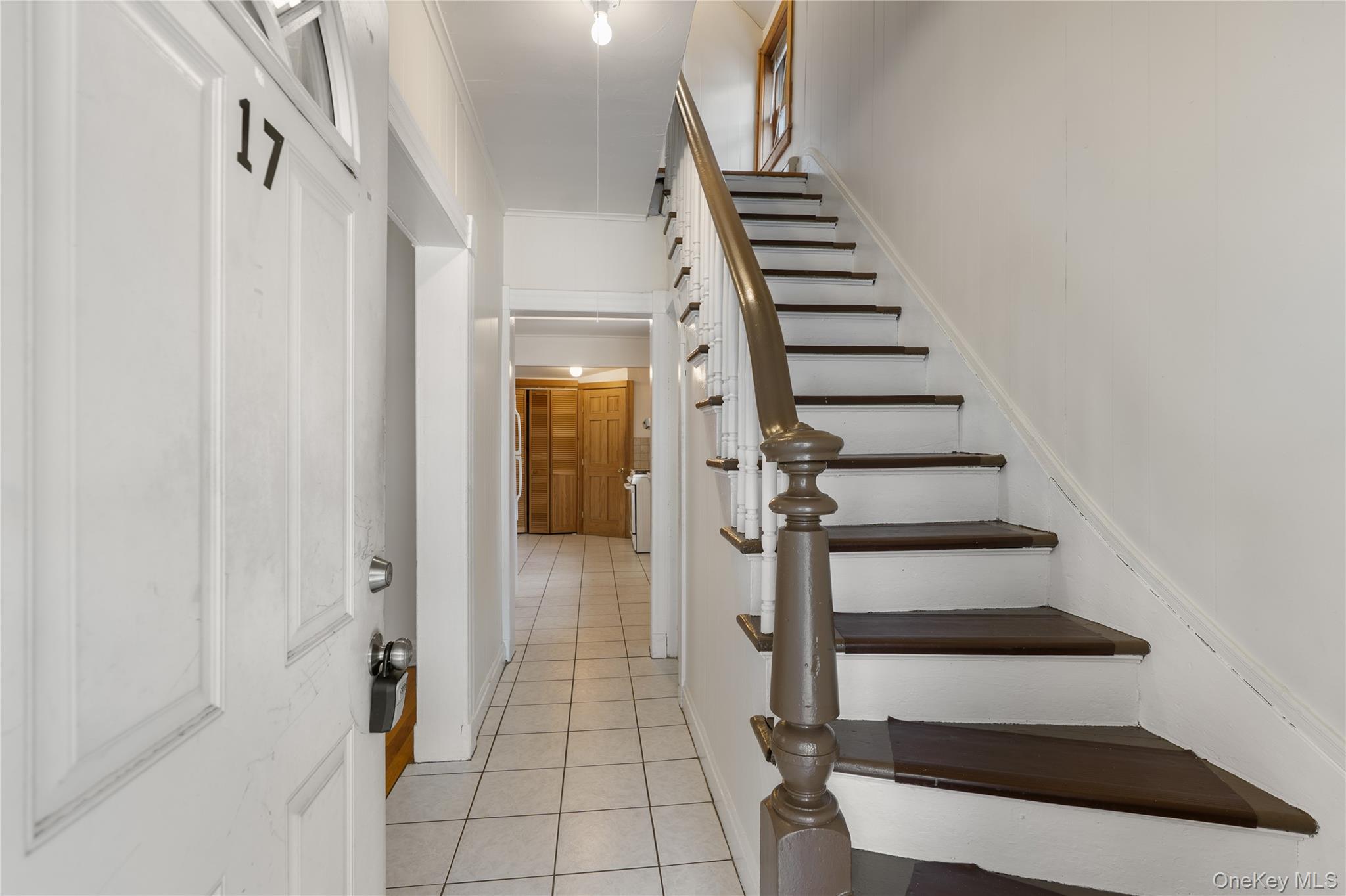 17 Grant Street – For Sale photo 3