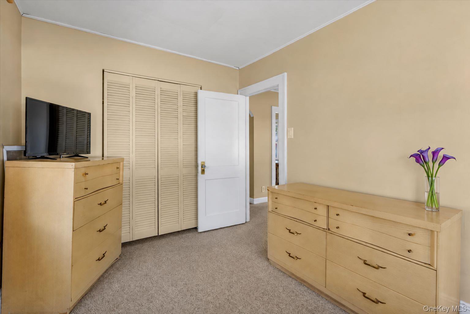 8 Rockne Street – For Sale photo 9