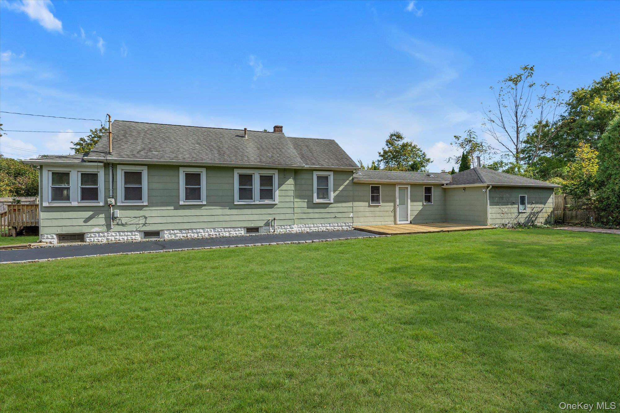 8 Rockne Street – For Sale photo 15