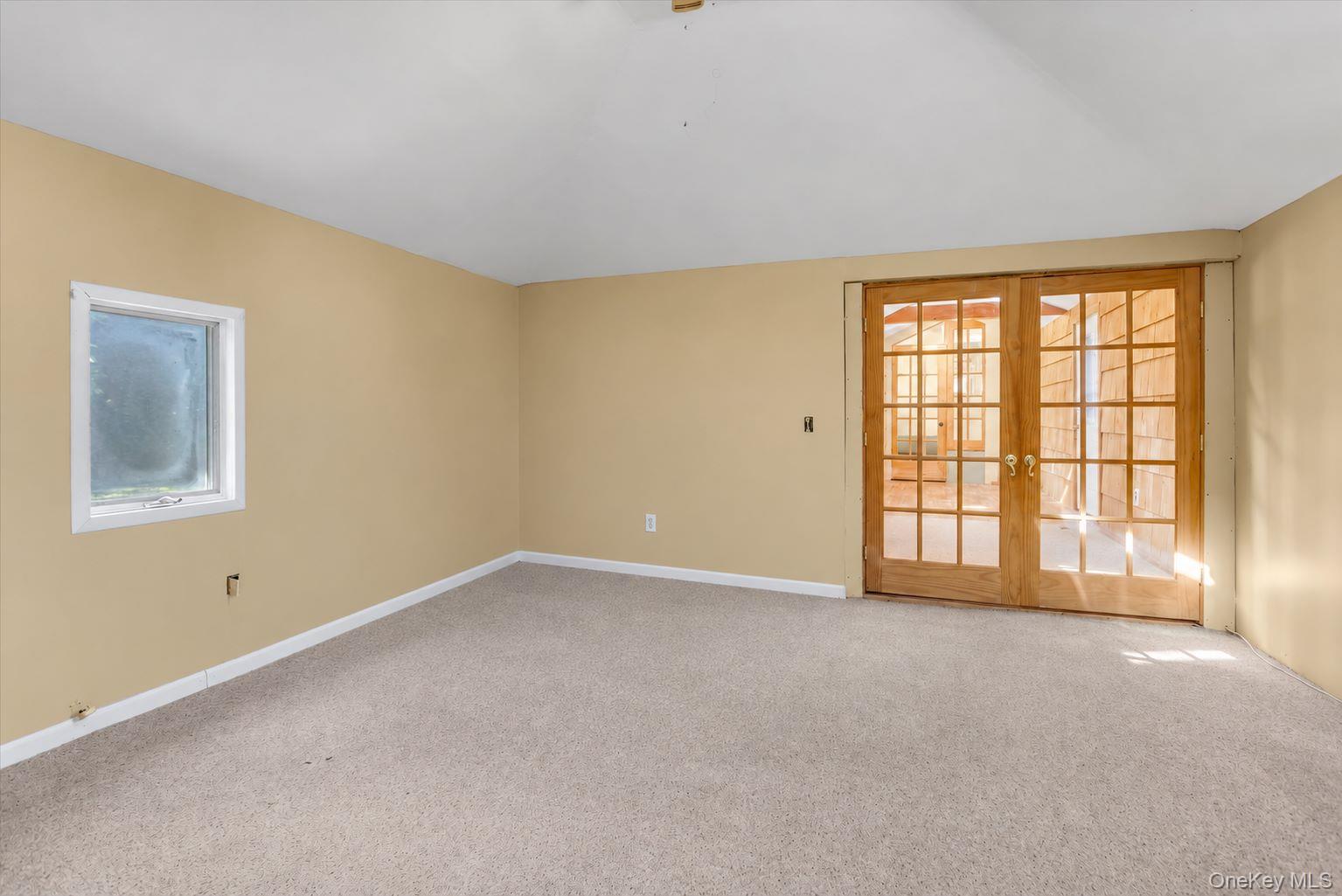 8 Rockne Street – For Sale photo 13
