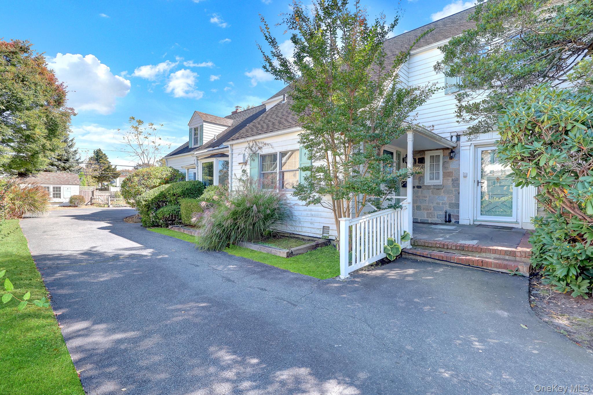 80 Concourse E – For Sale photo 14