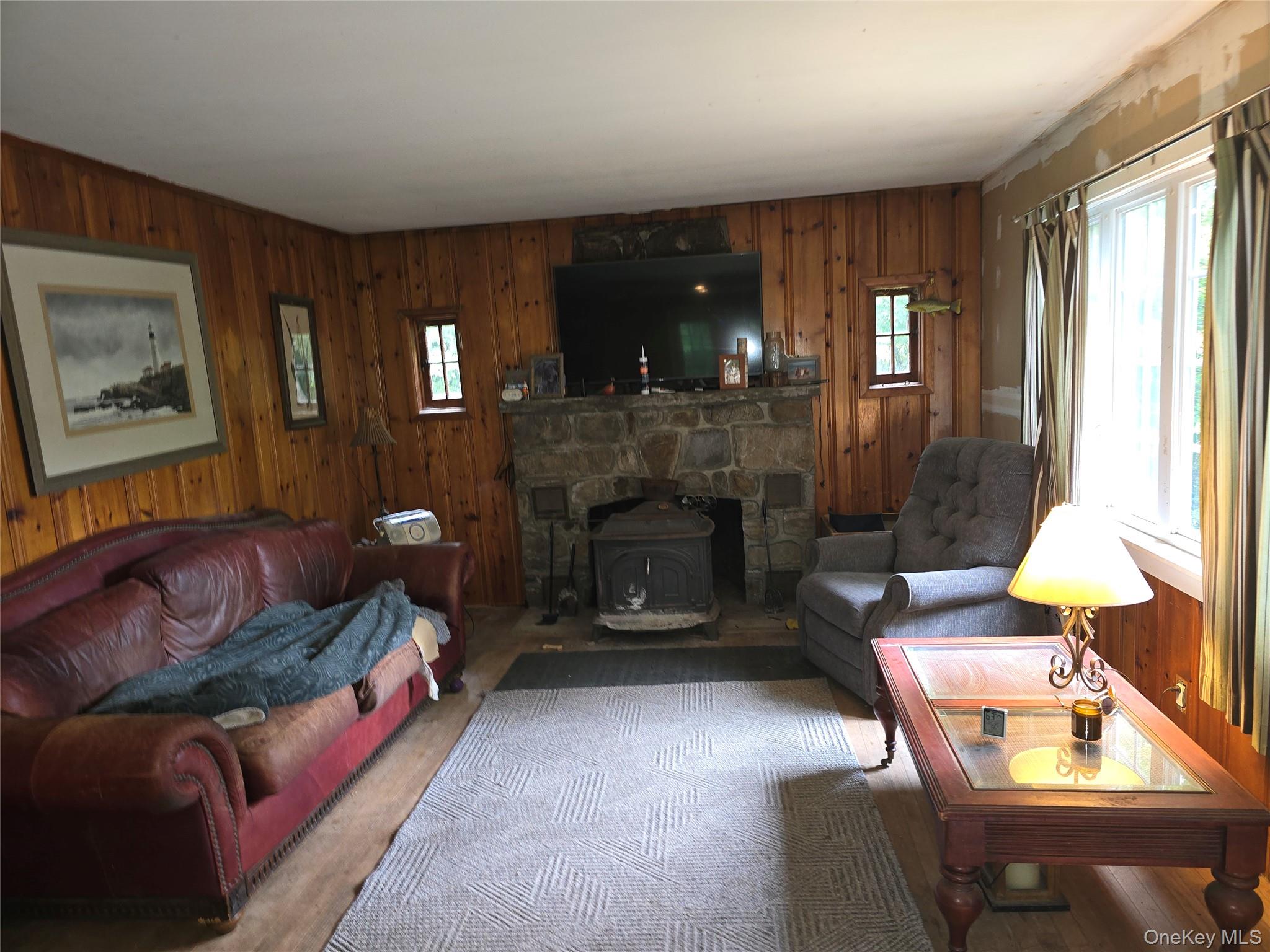 23 Lake Drive – For Sale photo 2