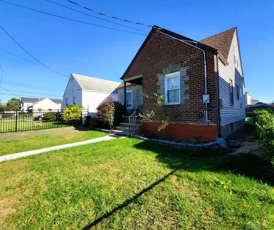 15316 132nd Avenue – For Sale photo 11