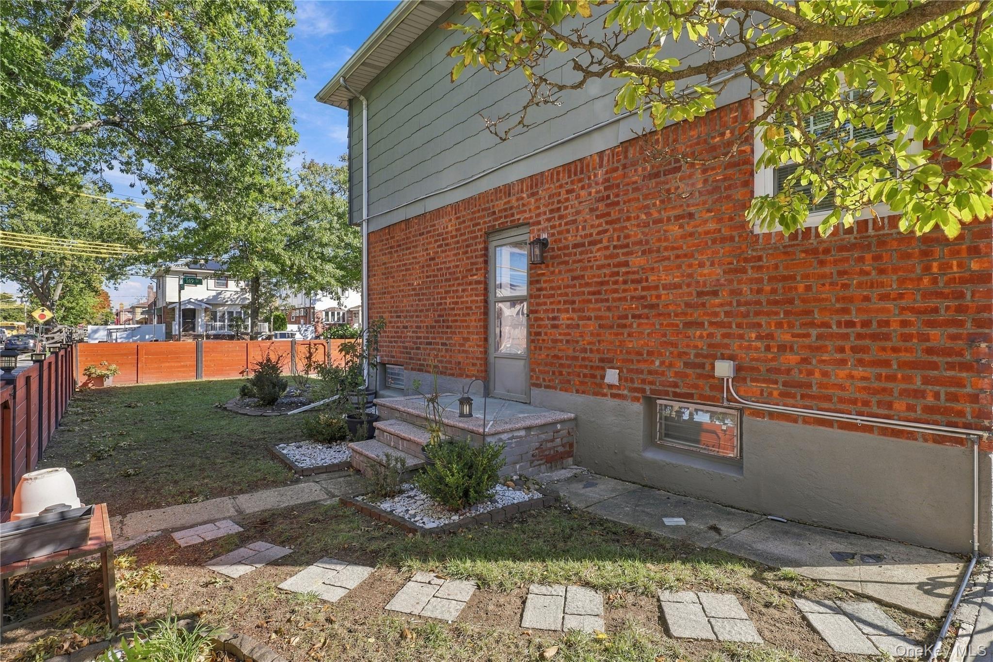 259-04 149th Avenue – For Sale photo 18