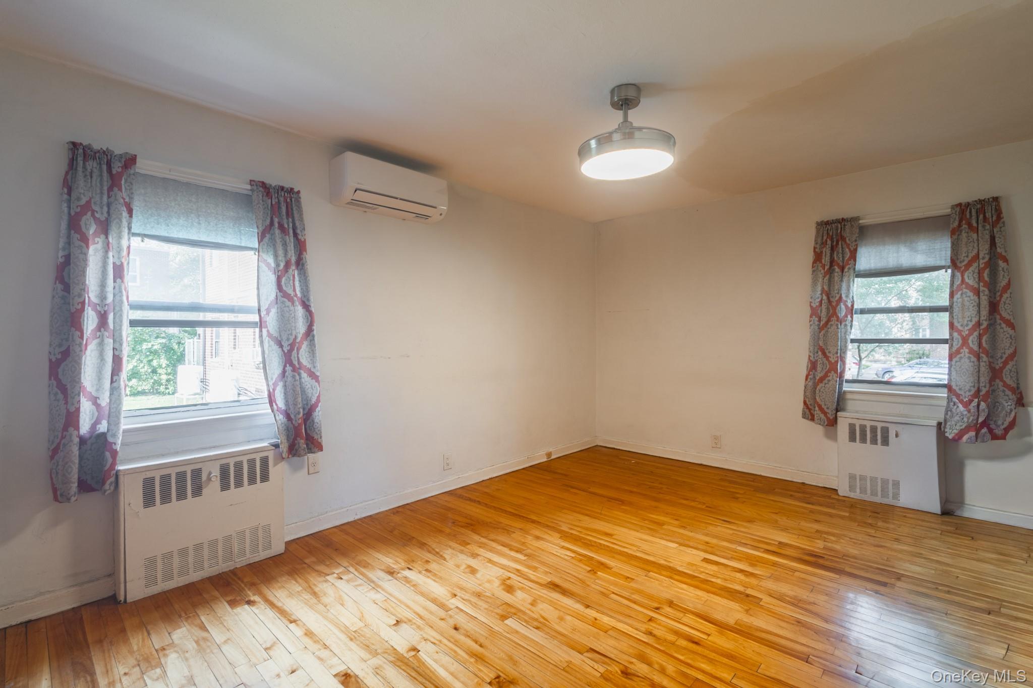 196-16 67th Avenue, Unit 1 photo 3