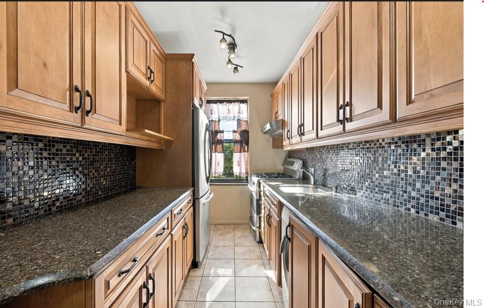 2645 Homecrest Avenue, Unit 6D photo 5
