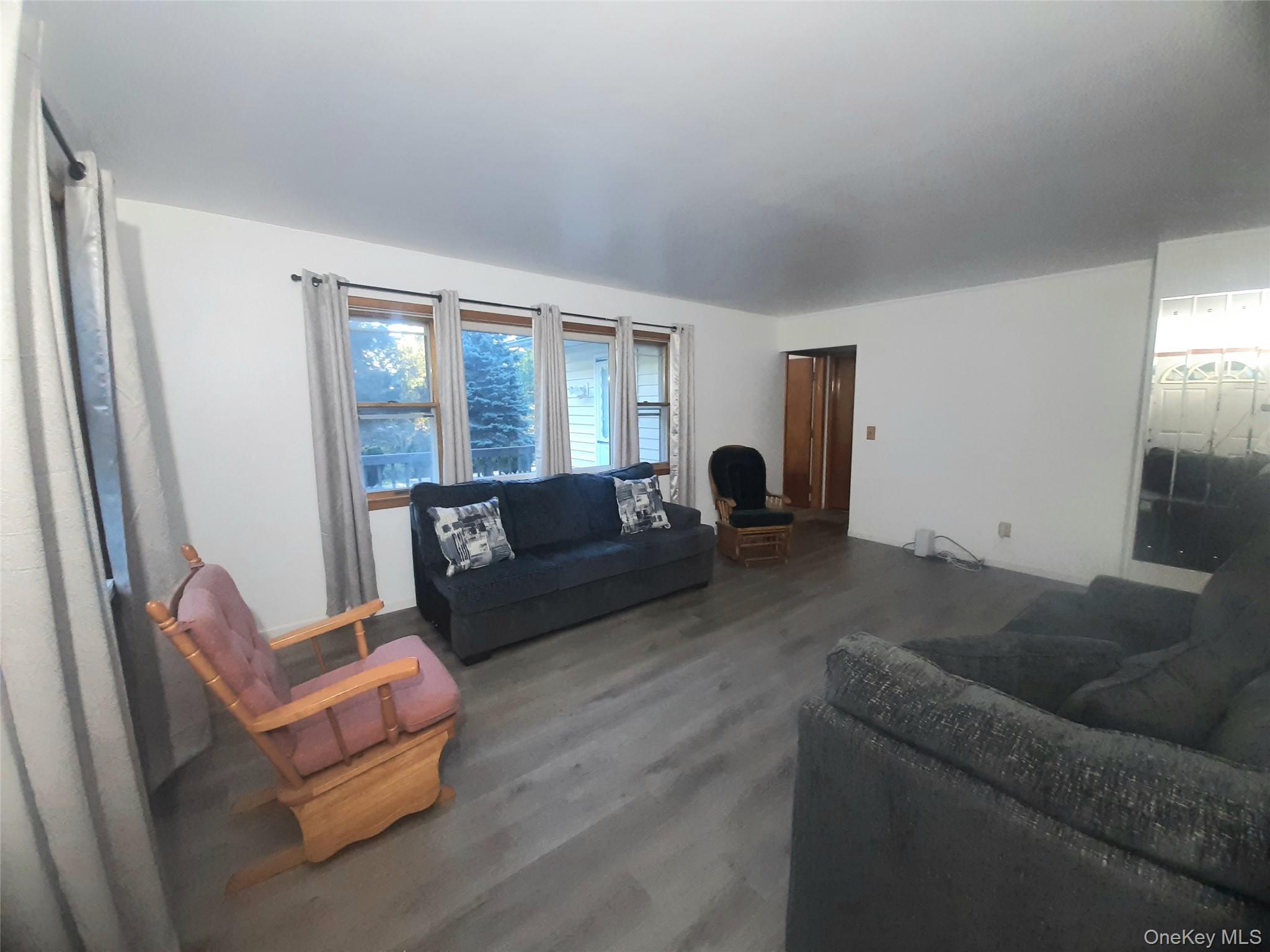 384 Cedar Hill Road – For Sale photo 2