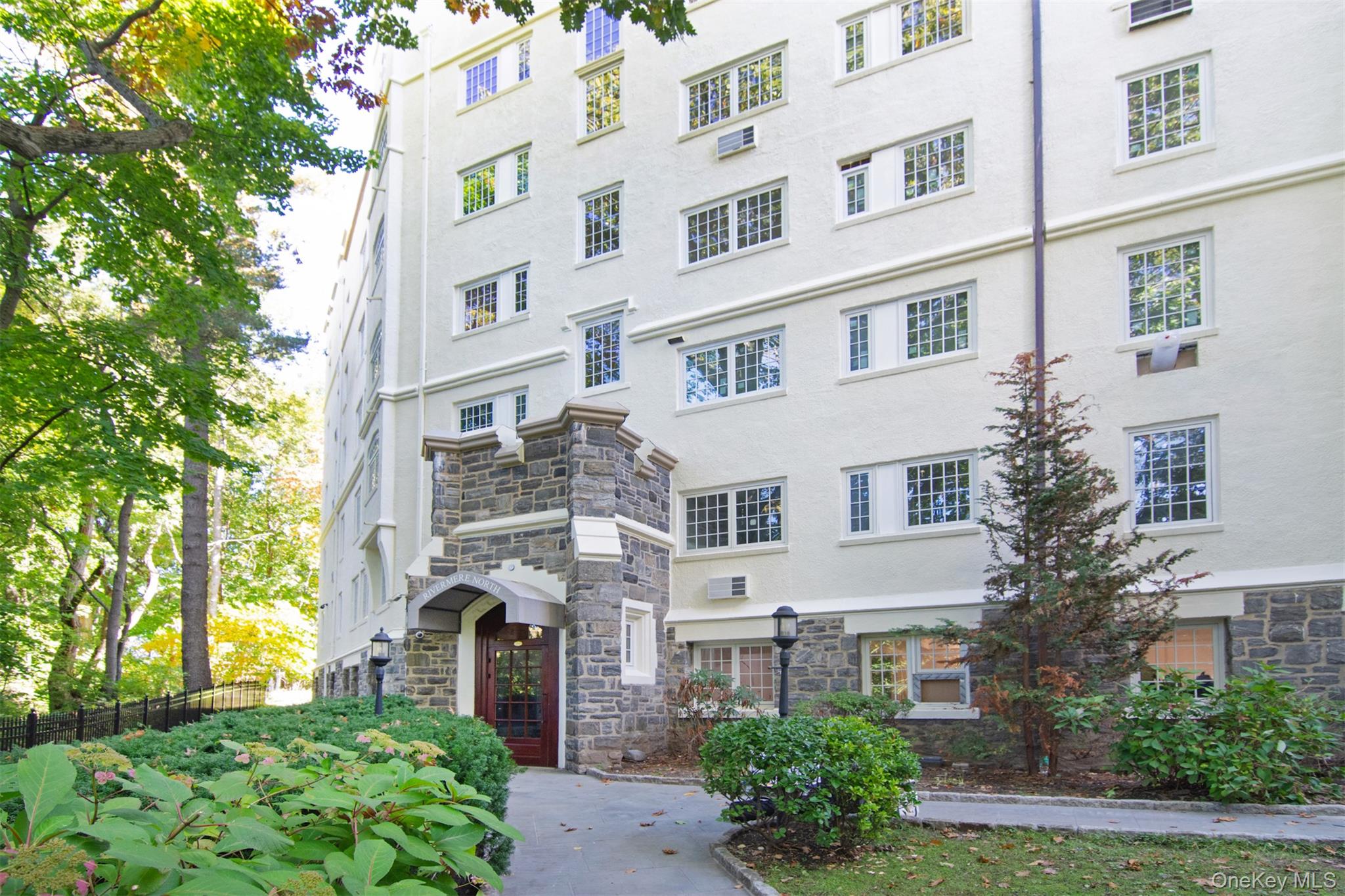 1 Rivermere, Unit 5G photo 20