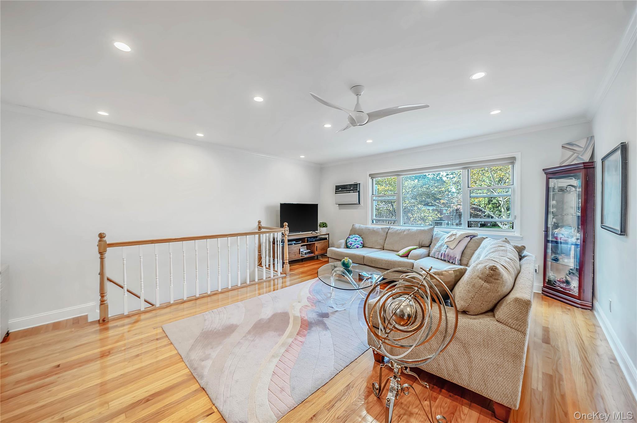87-27 Marengo Street, Unit 2C photo 3