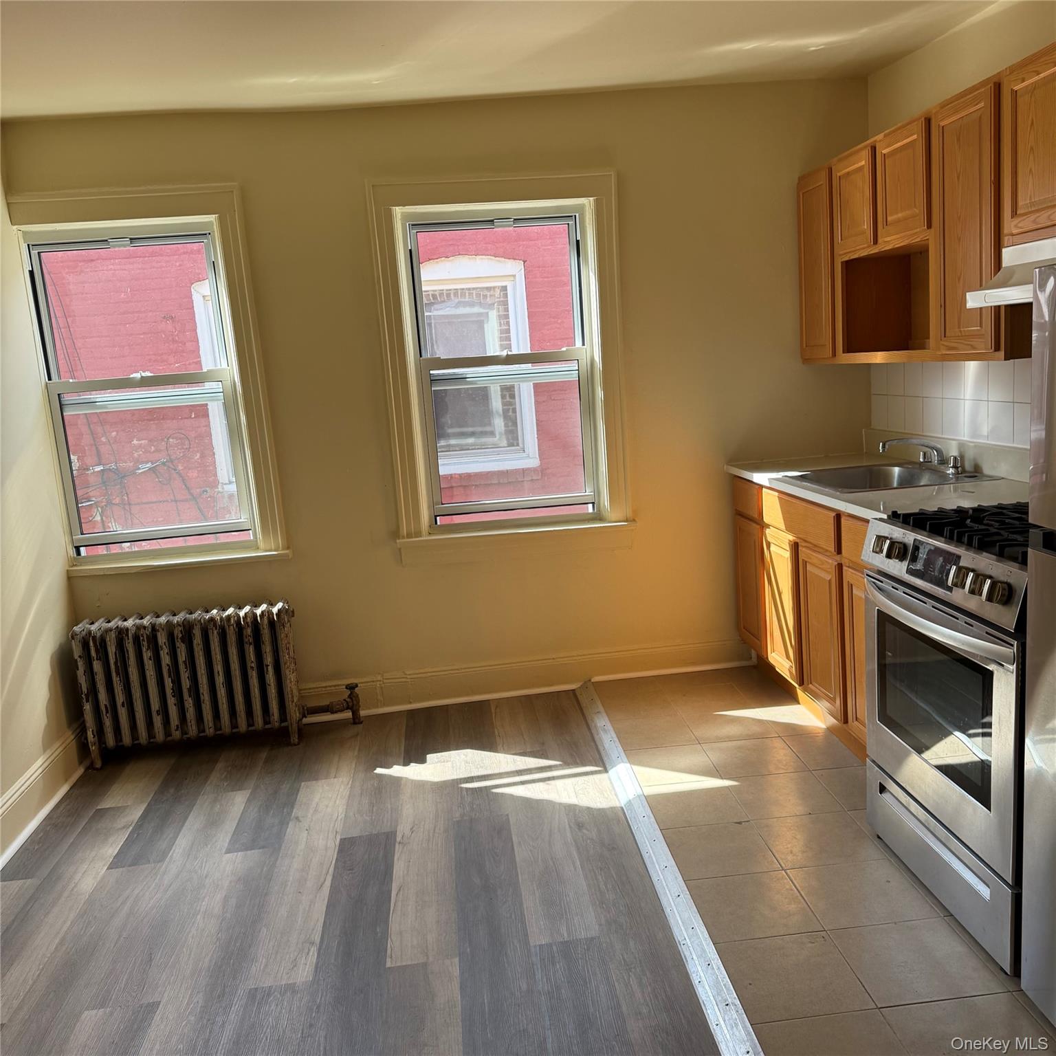 205-25 113th Avenue, Unit 2 photo 2
