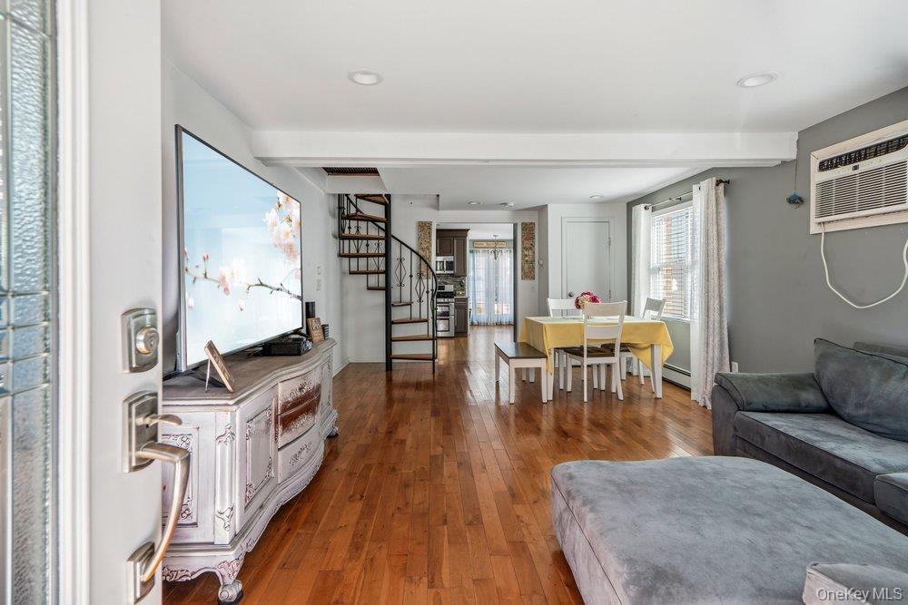 83 Nottingham Avenue – For Sale photo 4