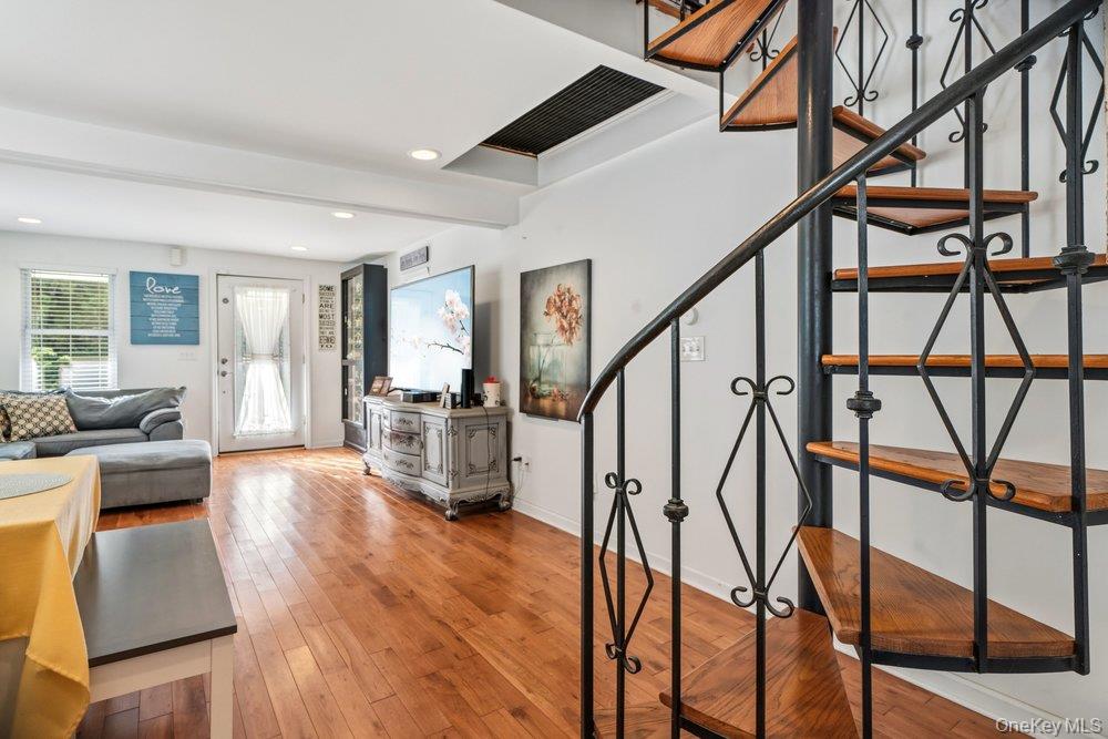 83 Nottingham Avenue – For Sale photo 21