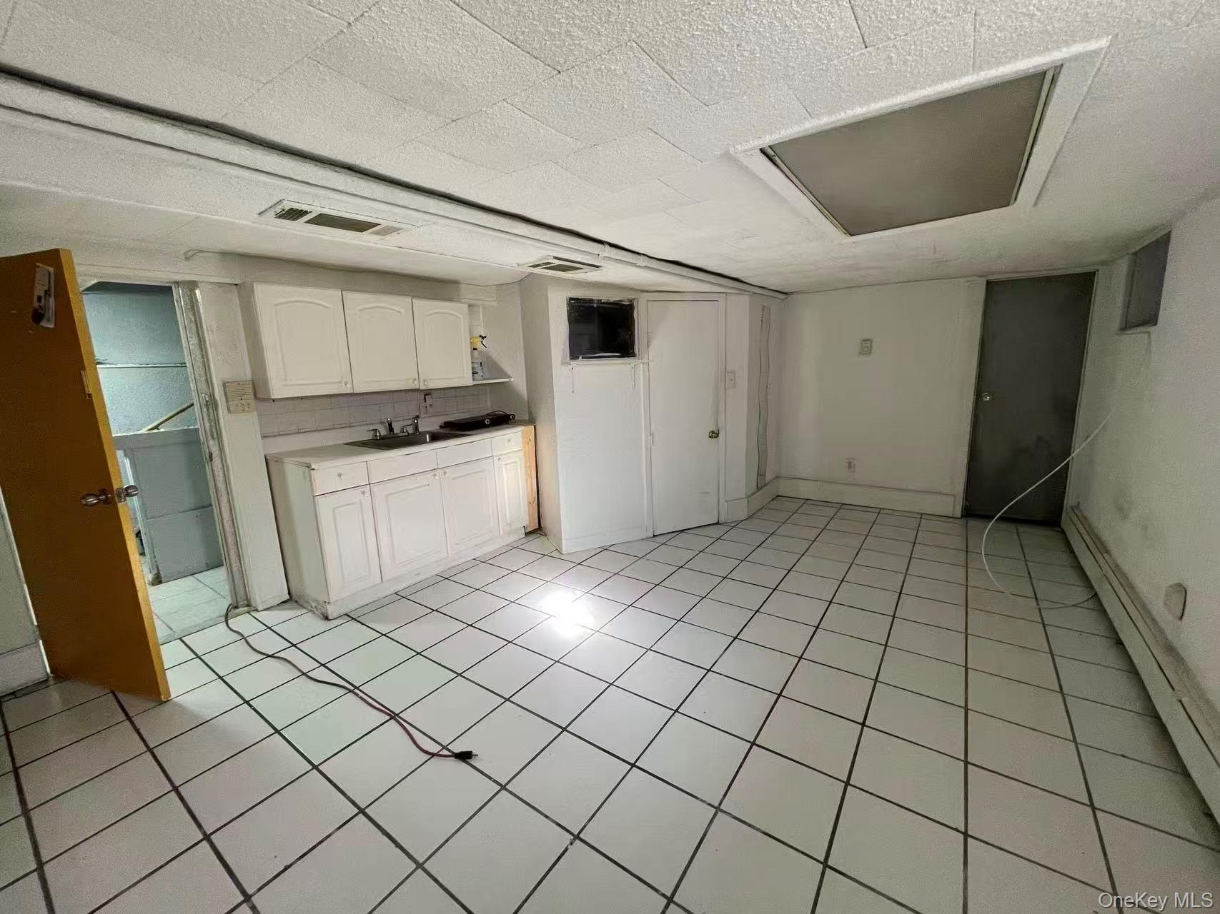 27-37 Curtis Street – For Sale photo 4