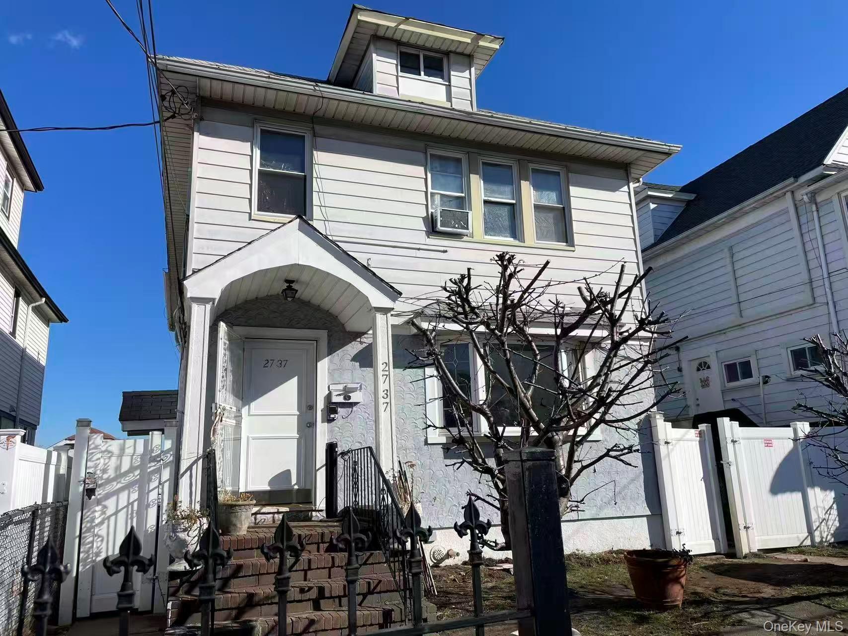 27-37 Curtis Street – For Sale