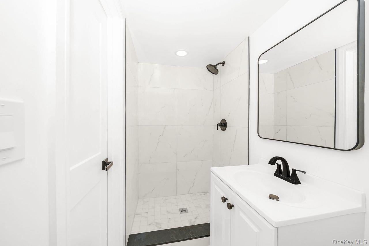 20 Ford Drive S – For Sale photo 22