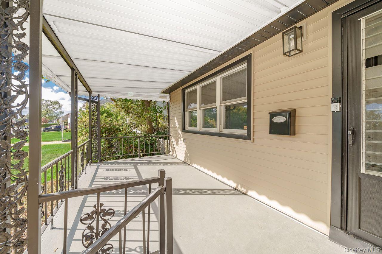 20 Ford Drive S – For Sale photo 4
