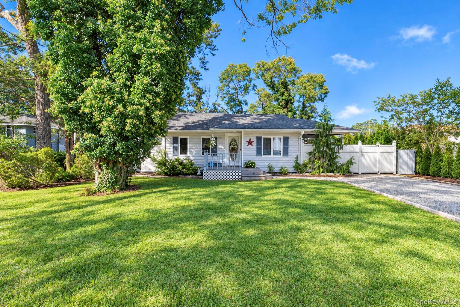 48 Hart Avenue – For Sale photo 2