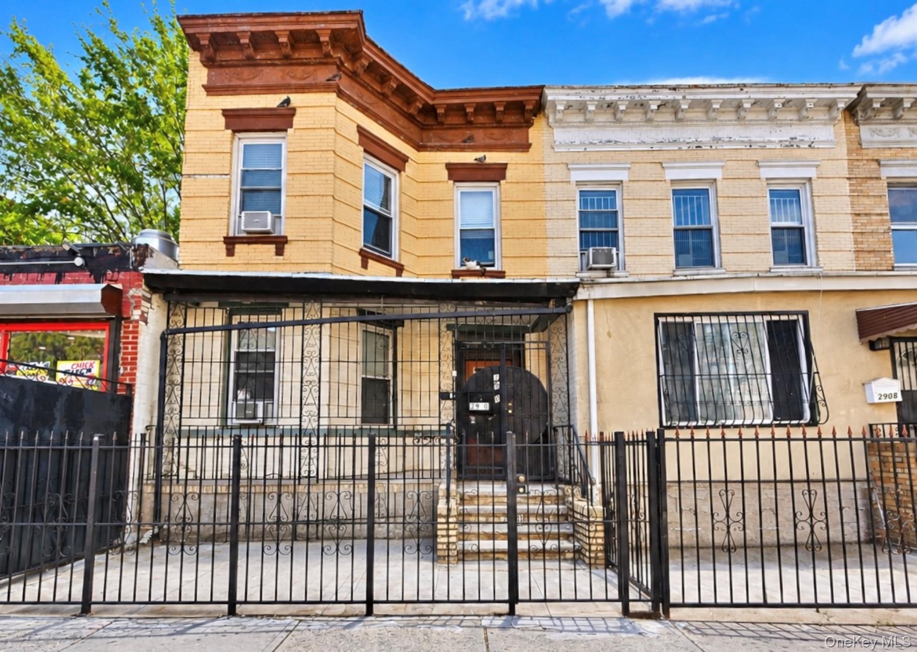 2910 Beverley Road – For Sale