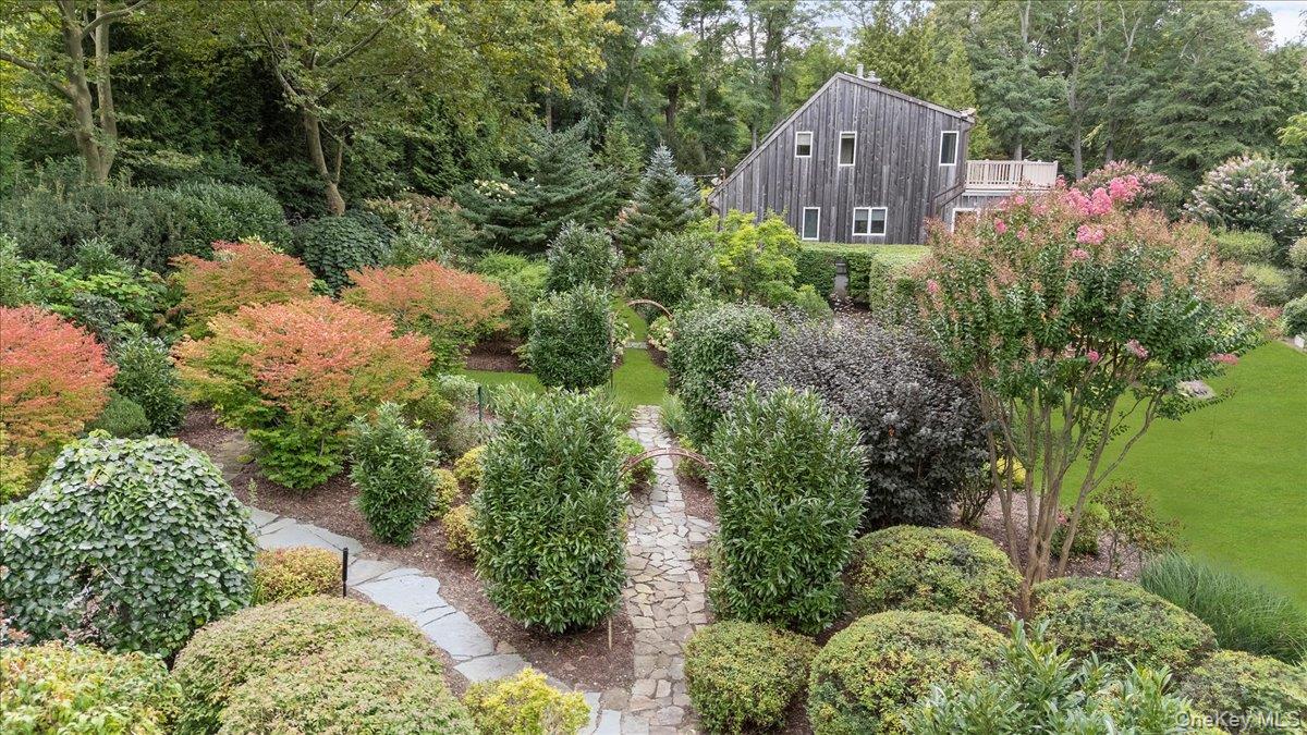2785 Noyack Road – For Sale photo 3