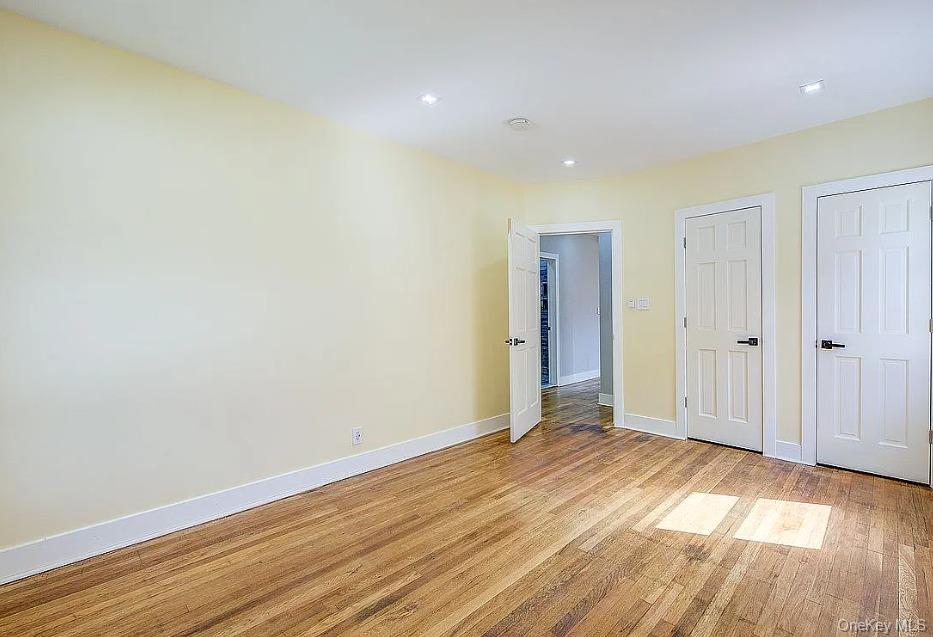 32-28 Utopia Parkway – For Sale photo 16