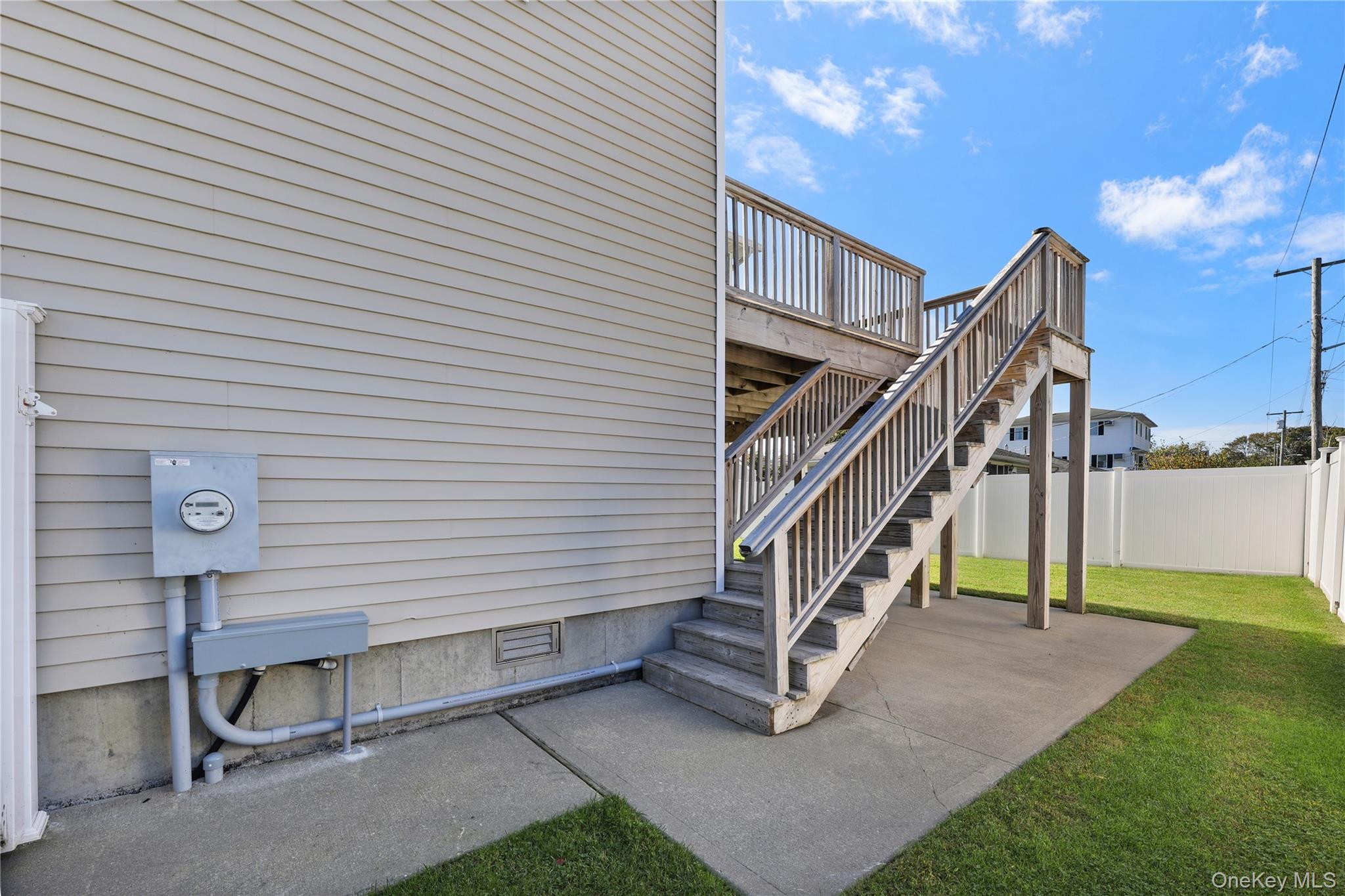 370 Rider Avenue – For Sale photo 33