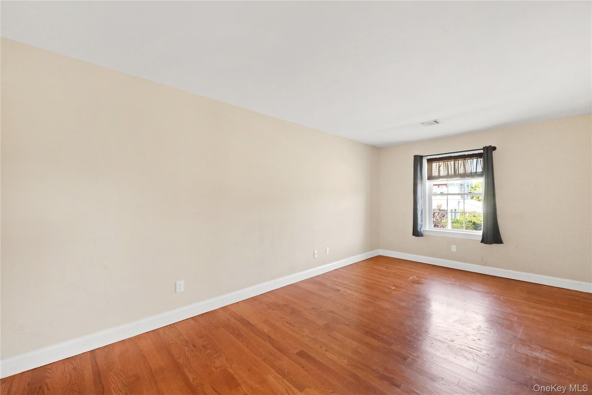 370 Rider Avenue – For Sale photo 25