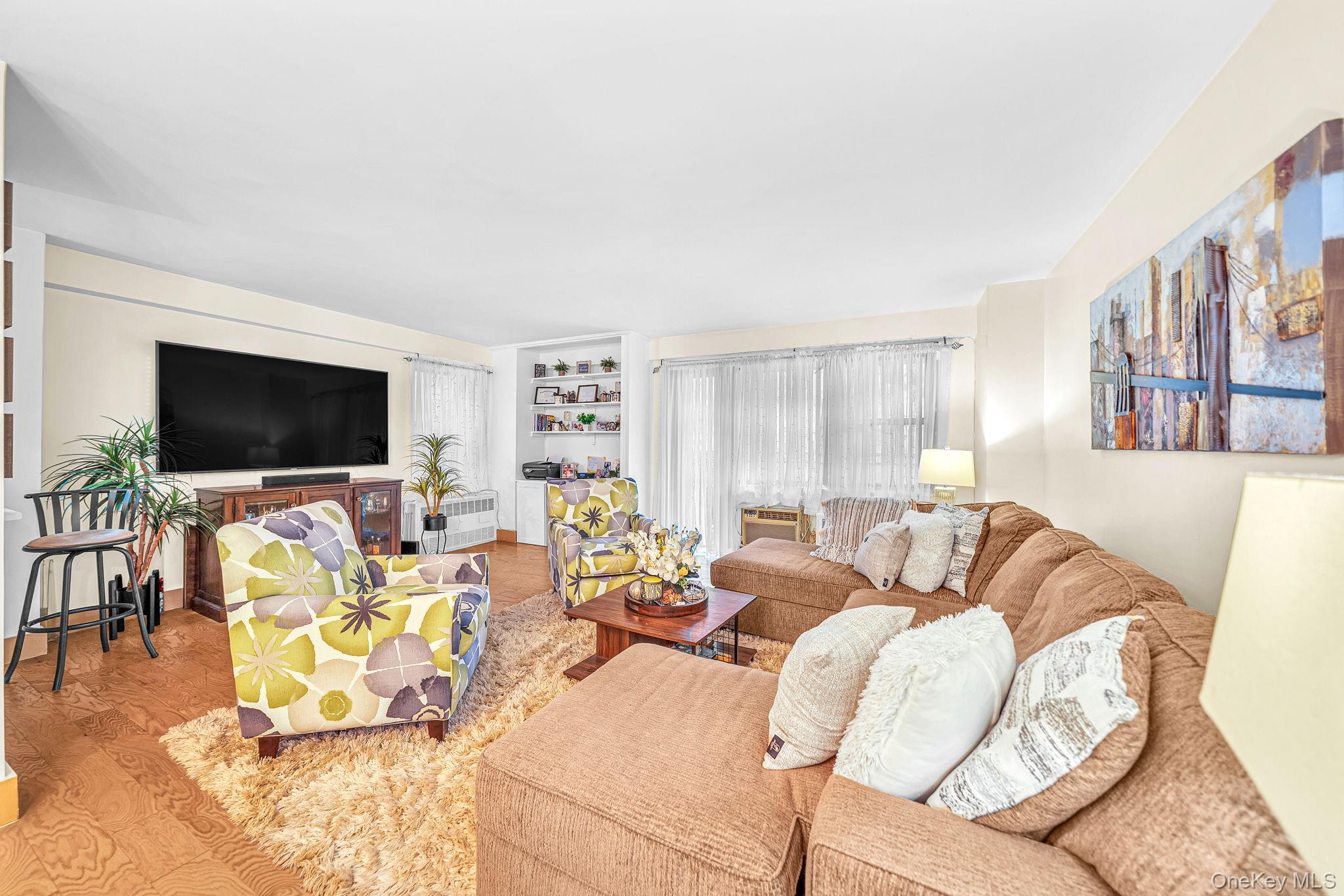400 Cozine Avenue, Unit 1J photo 5