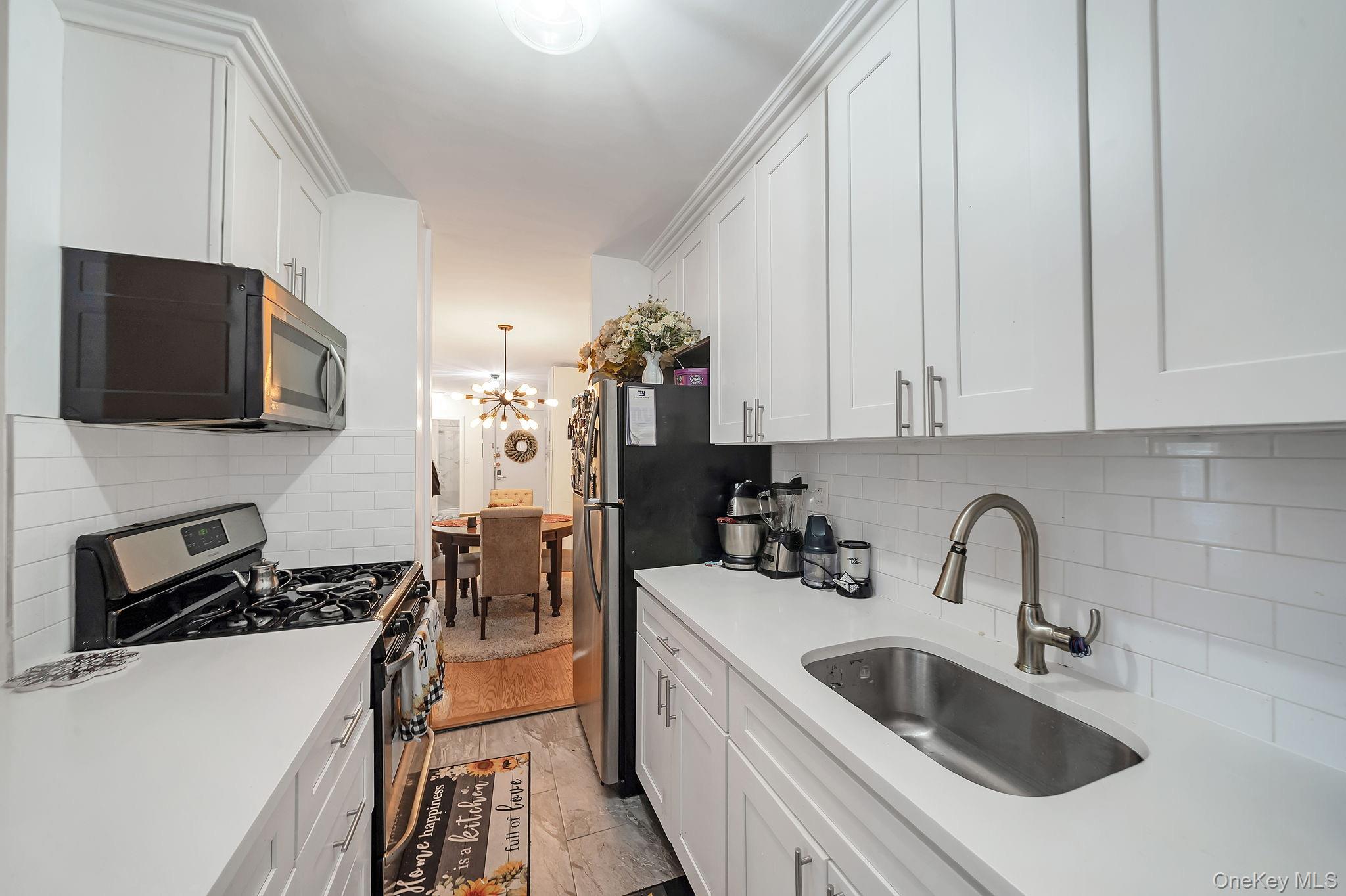 400 Cozine Avenue, Unit 1J photo 8