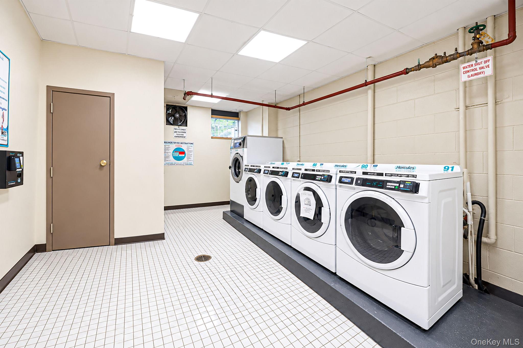 400 Cozine Avenue, Unit 1J photo 15