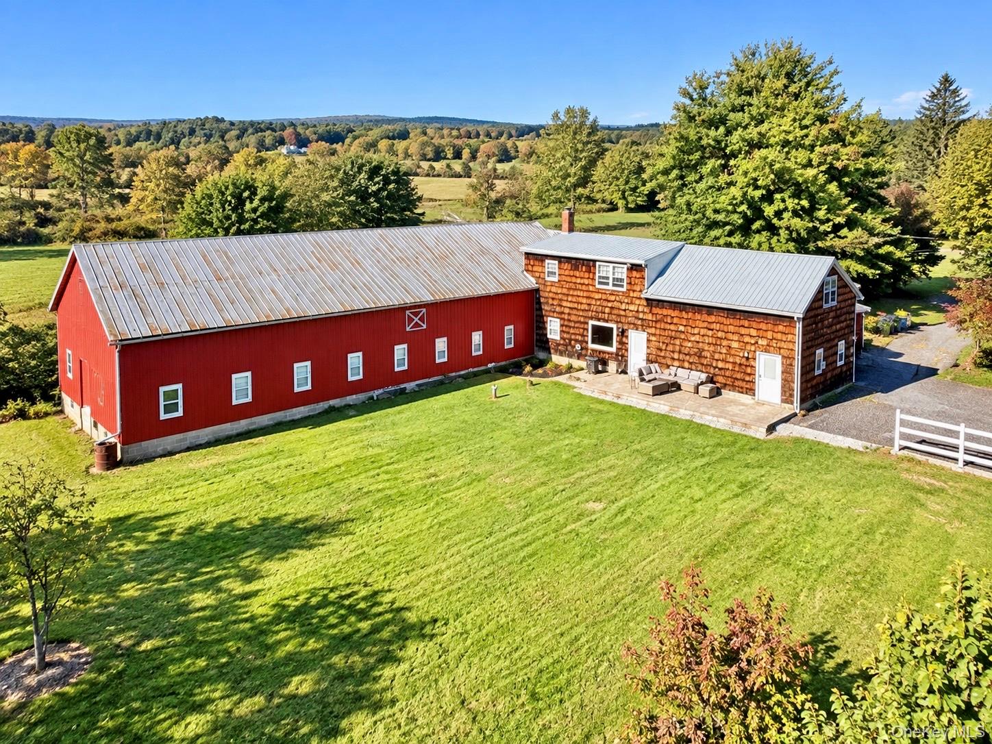 33 Howells Turnpike – For Rent