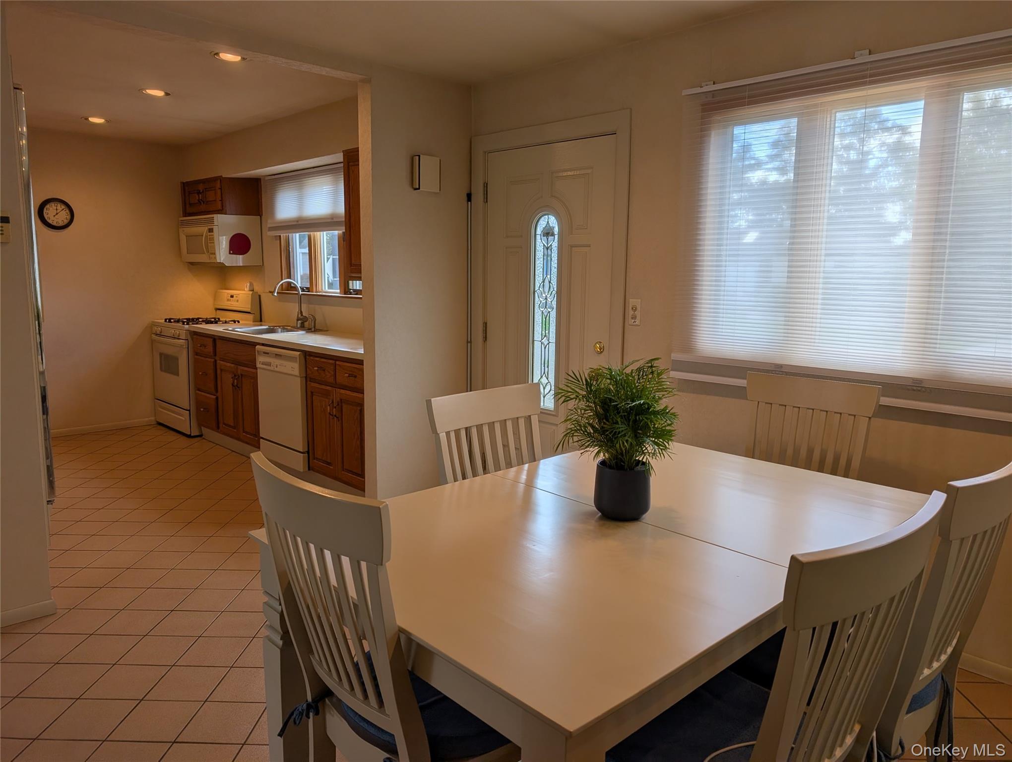 124 Morton Boulevard – For Sale photo 3