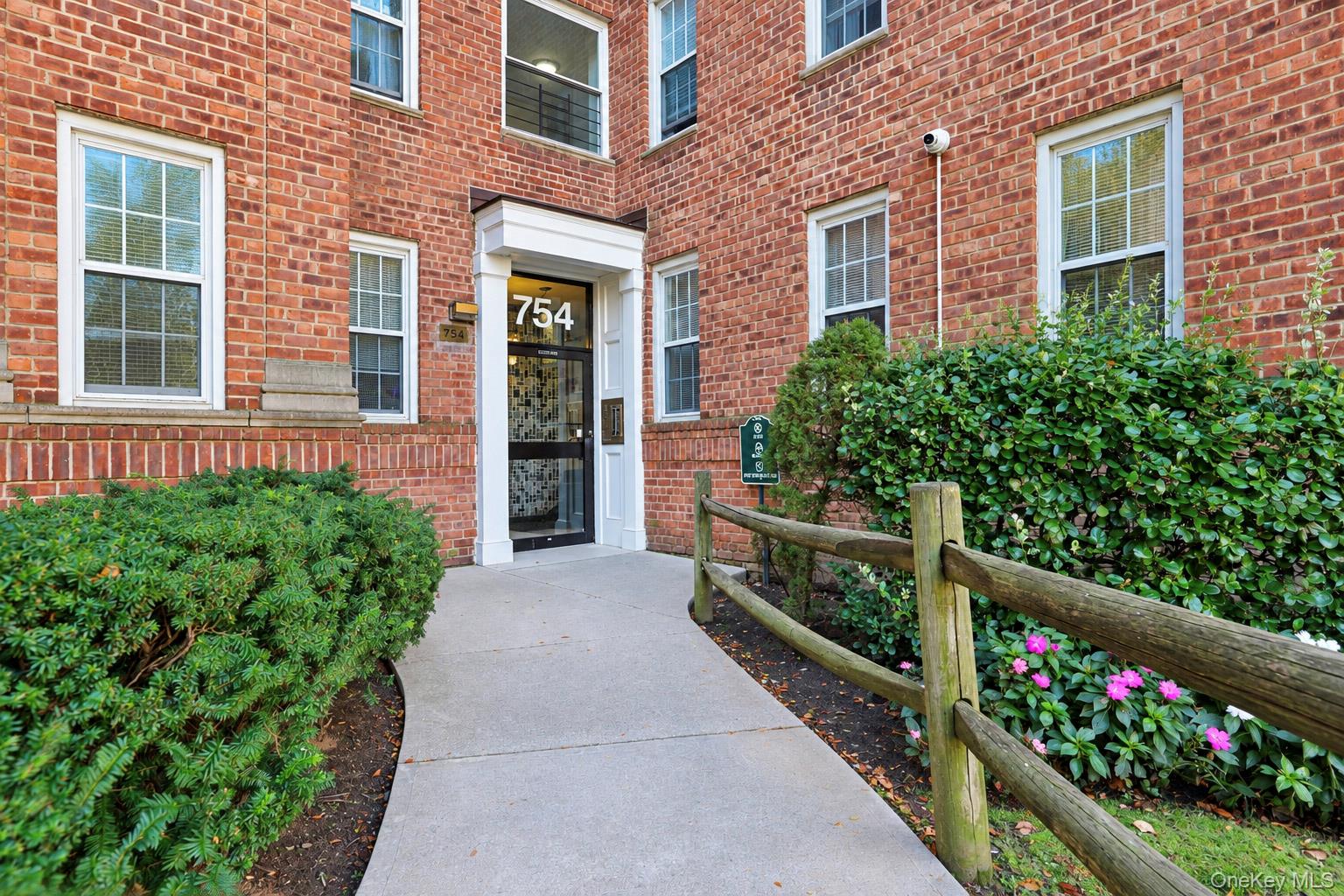 754 Bronx River Road, Unit B54 photo 11