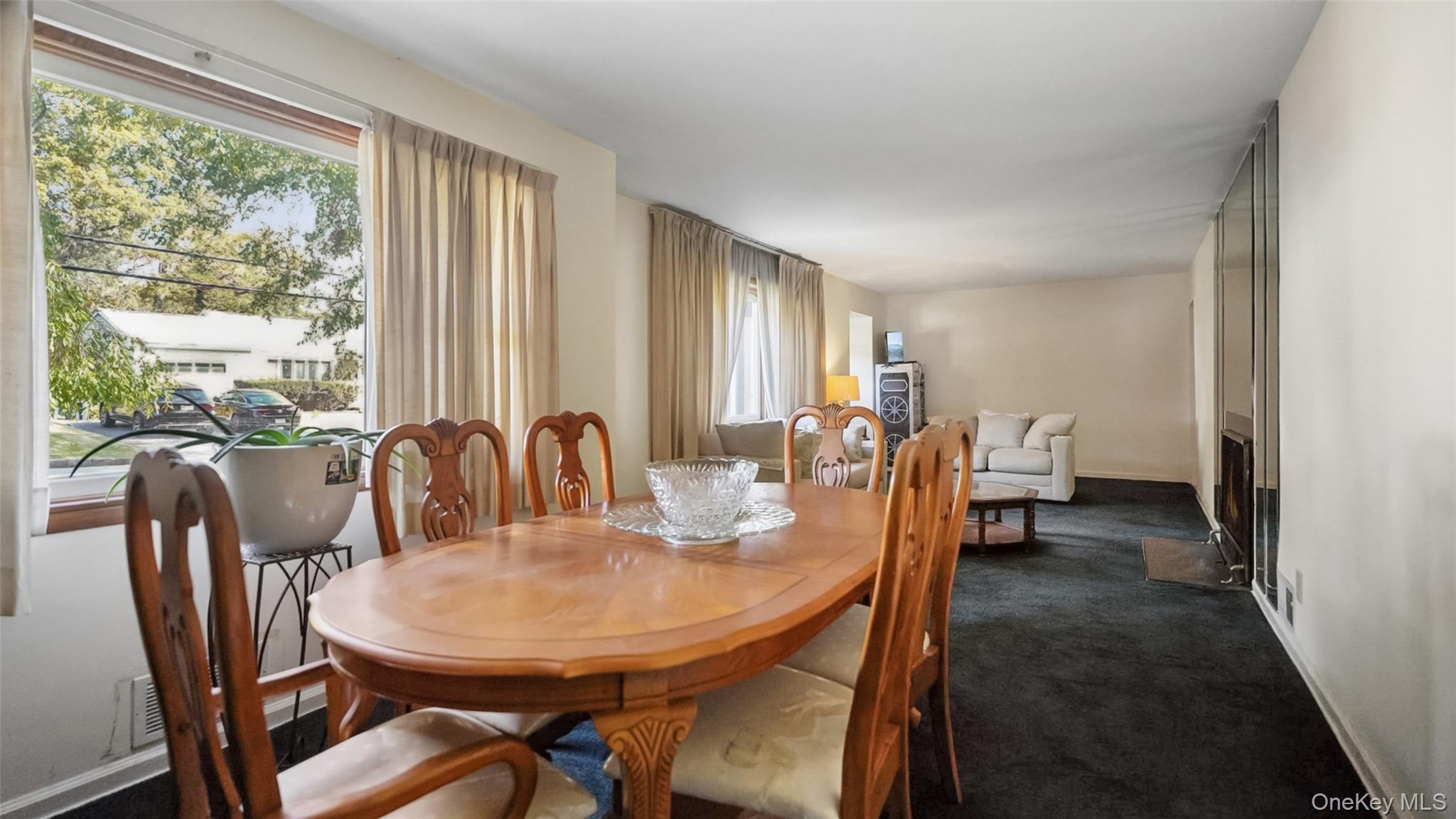 17 Kent Road – For Sale photo 4