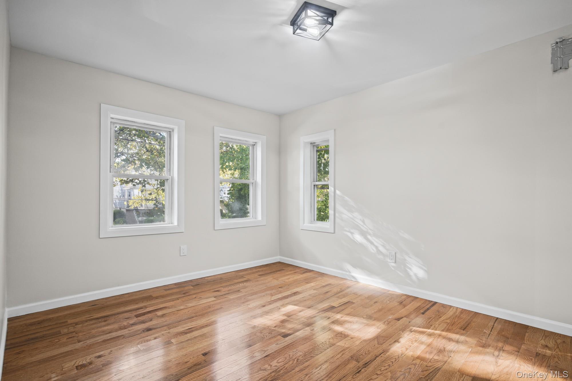 639 S 5th Avenue – For Sale photo 26