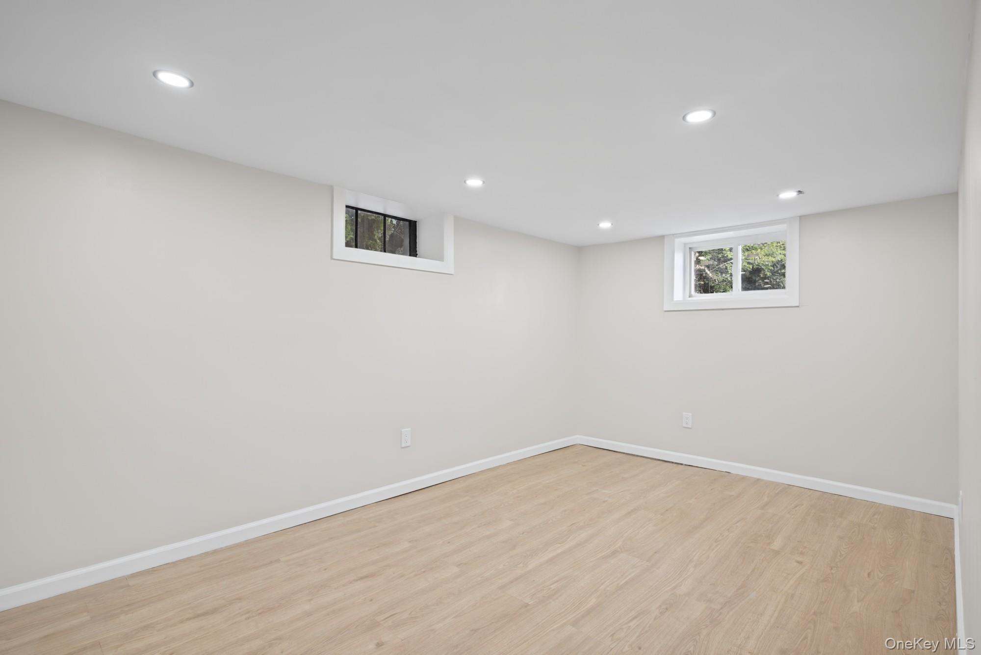 639 S 5th Avenue – For Sale photo 14