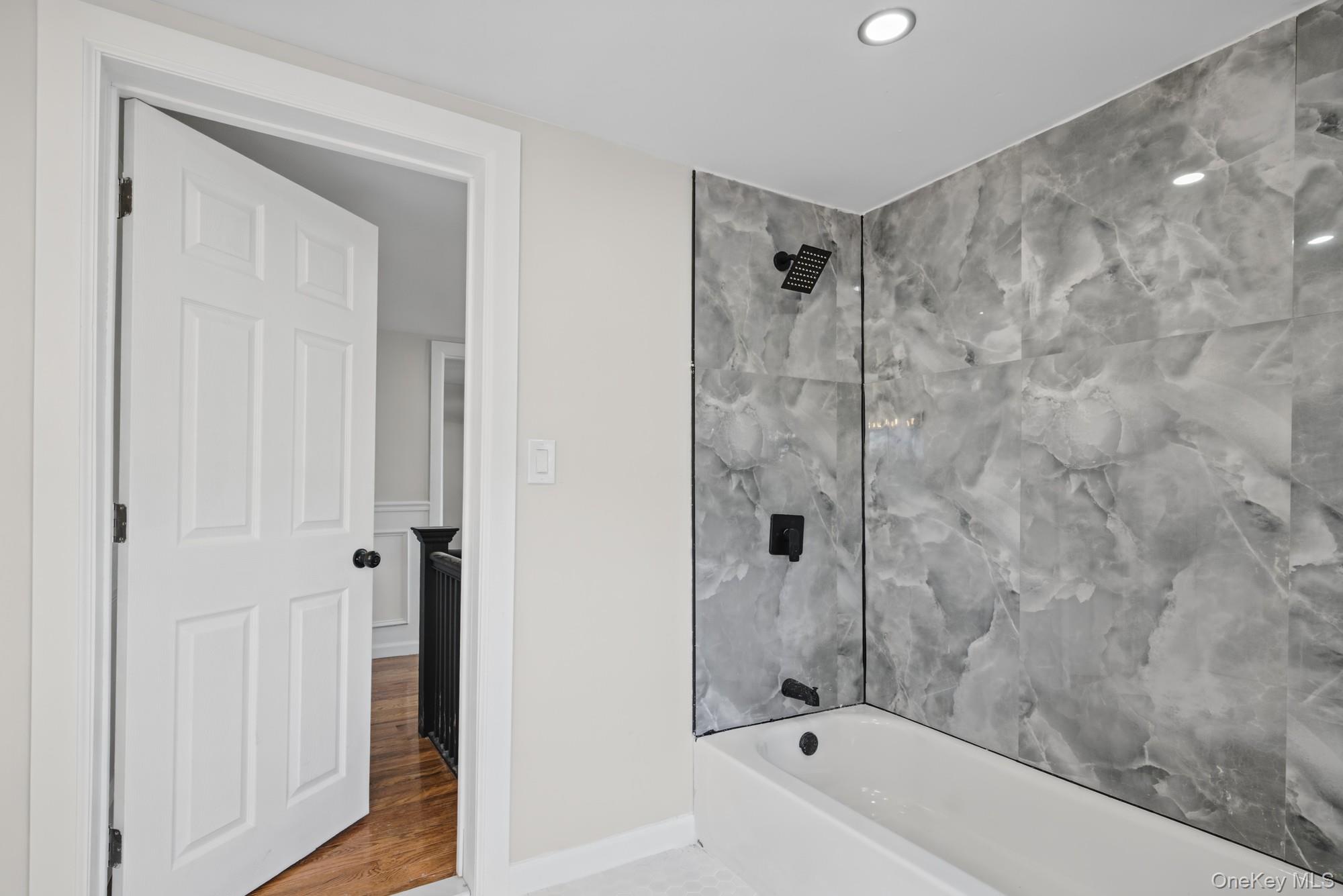 639 S 5th Avenue – For Sale photo 33
