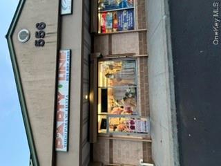 556 Suffolk Avenue, Unit Unit B