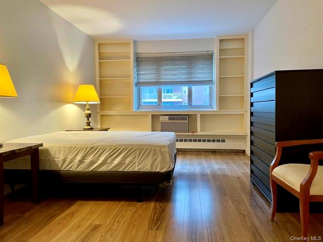 52-30 39 Drive, Unit 3J photo 4