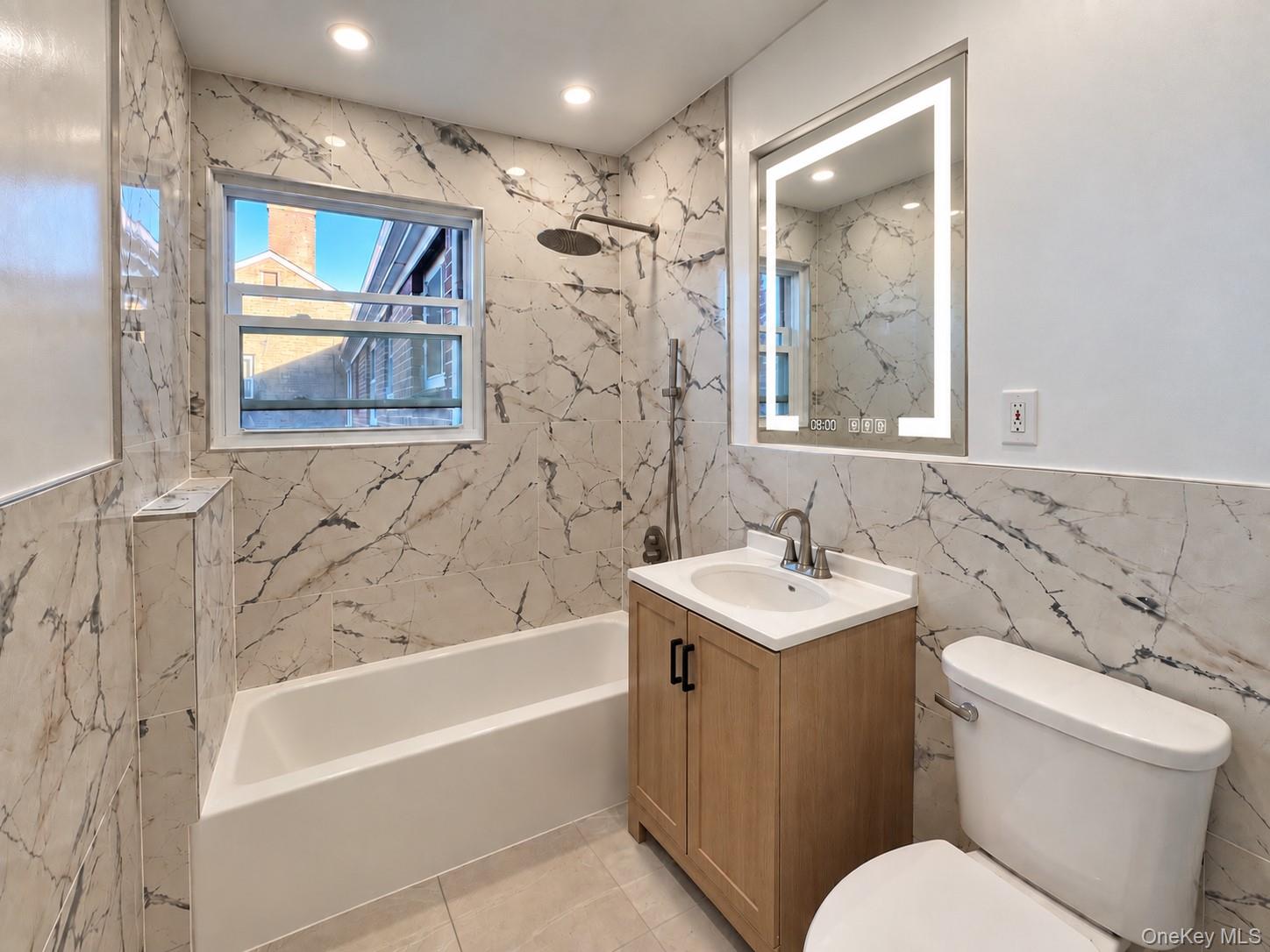 1051 Fenwood Dr, Unit 4 photo 6