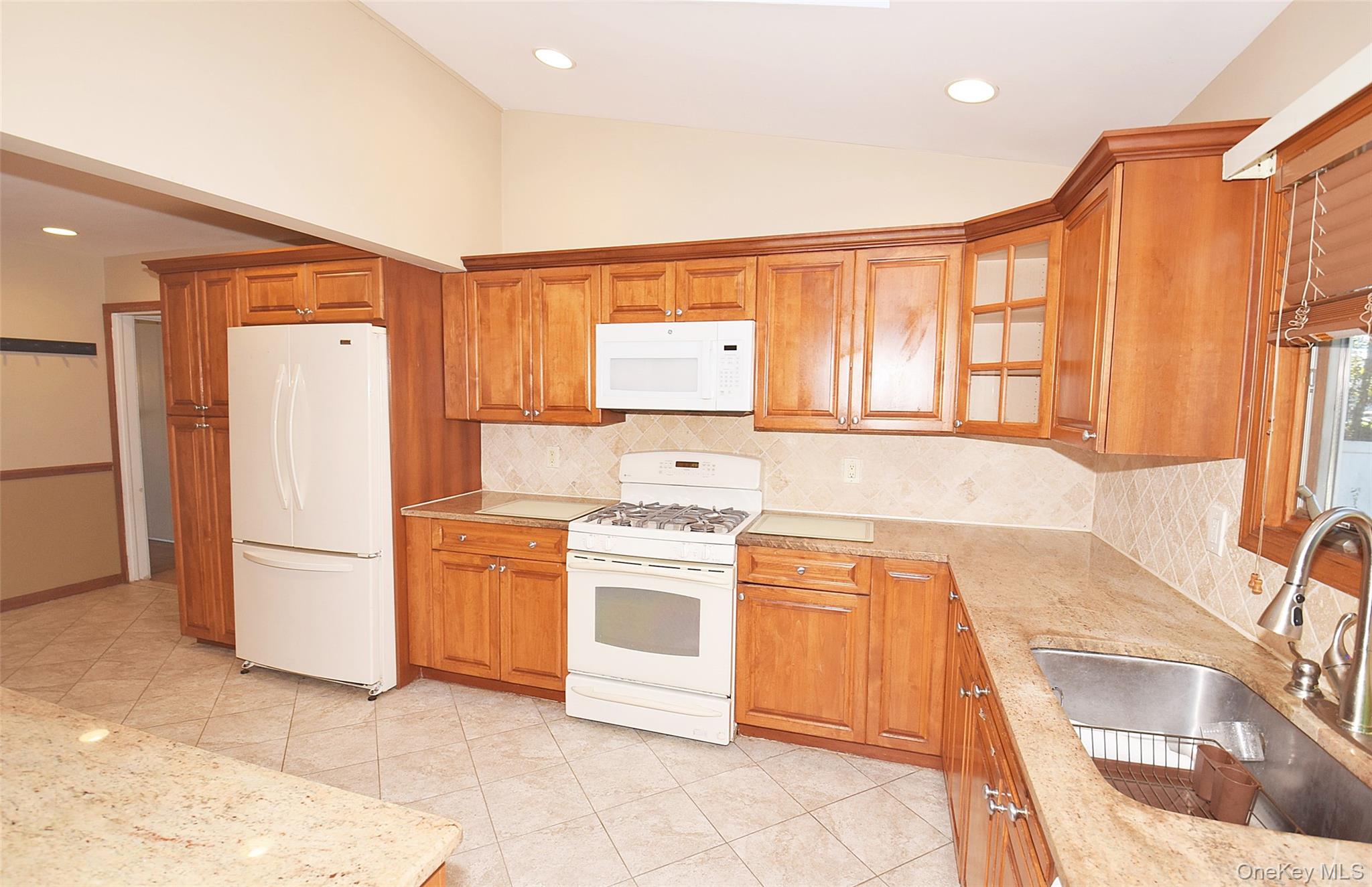 95 Krug Place – For Sale photo 12