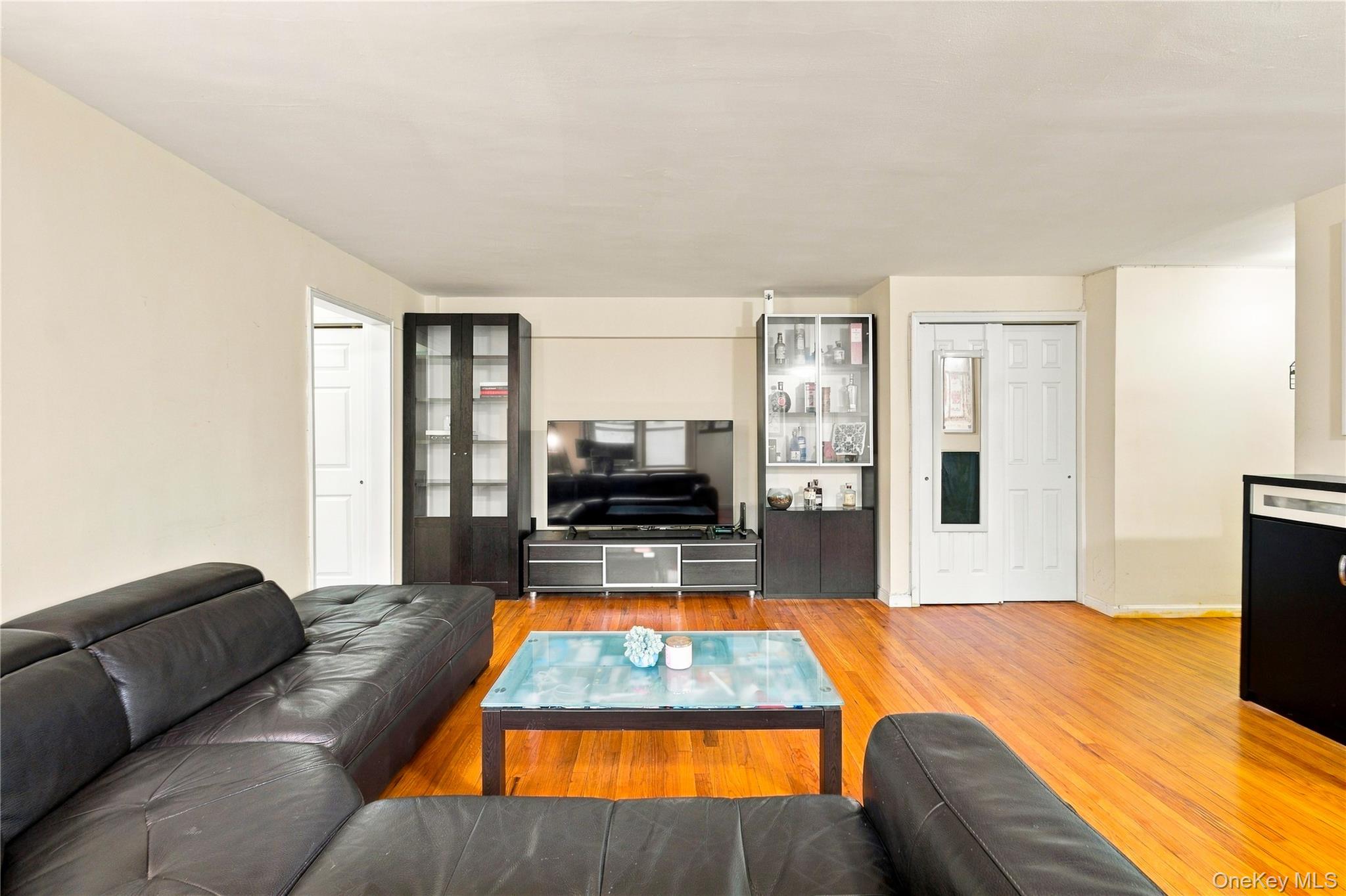 105-07 66th Road, Unit 1G photo 5