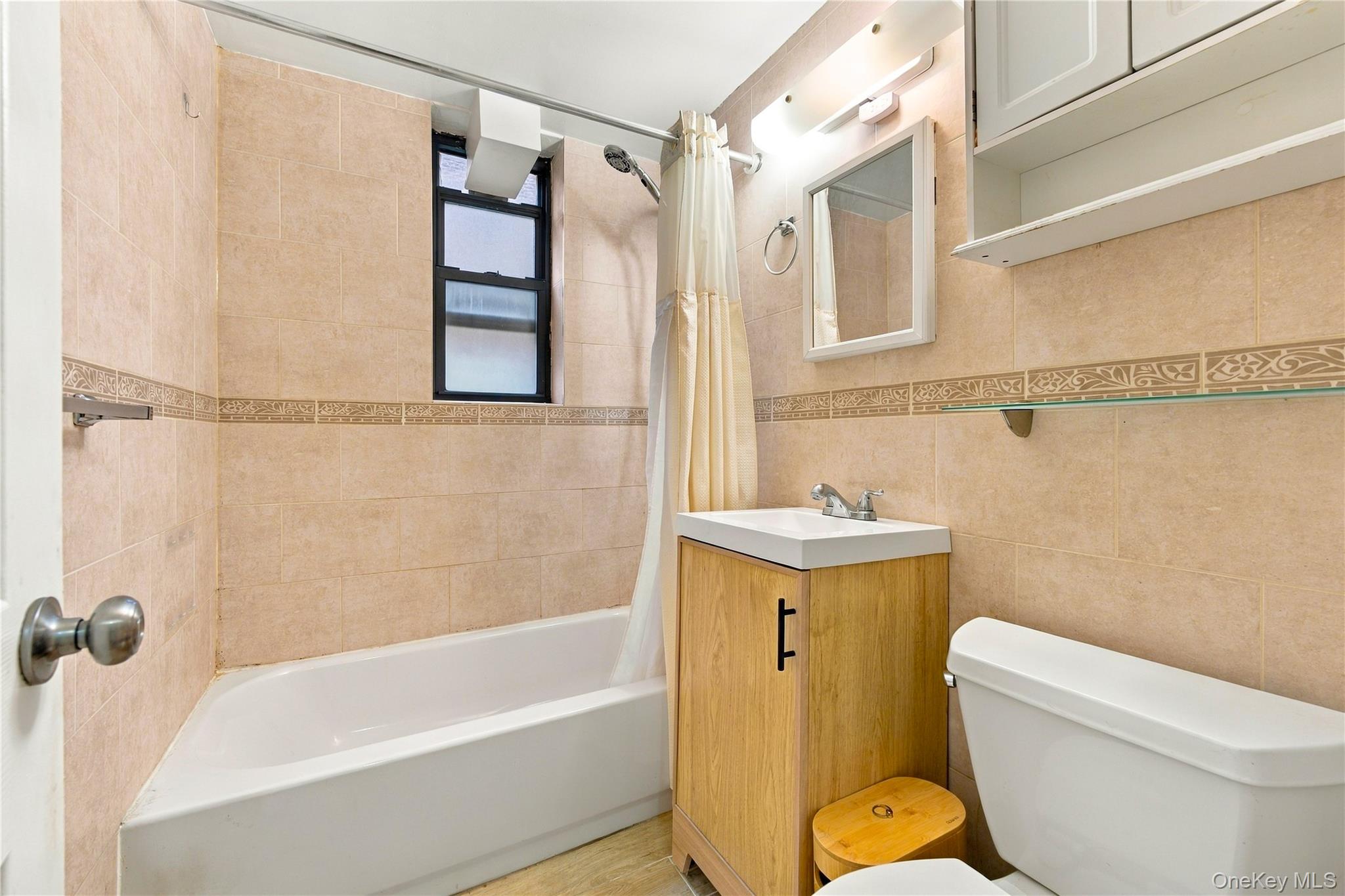105-07 66th Road, Unit 1G photo 11