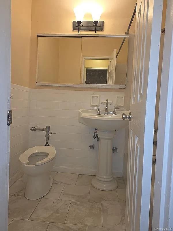 1275 E 51st 51 Street, Unit 4M photo 10