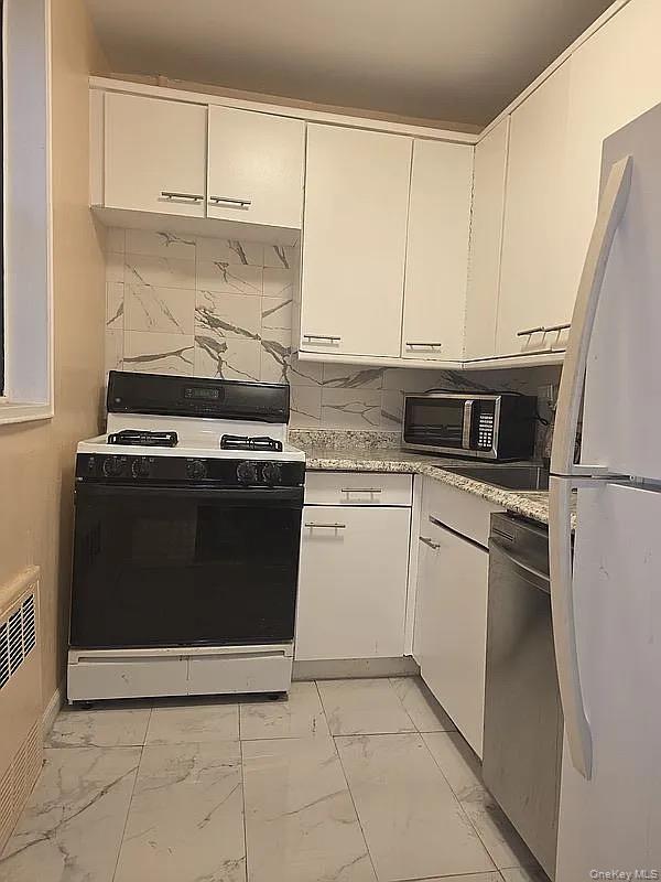 1275 E 51st 51 Street, Unit 4M photo 12