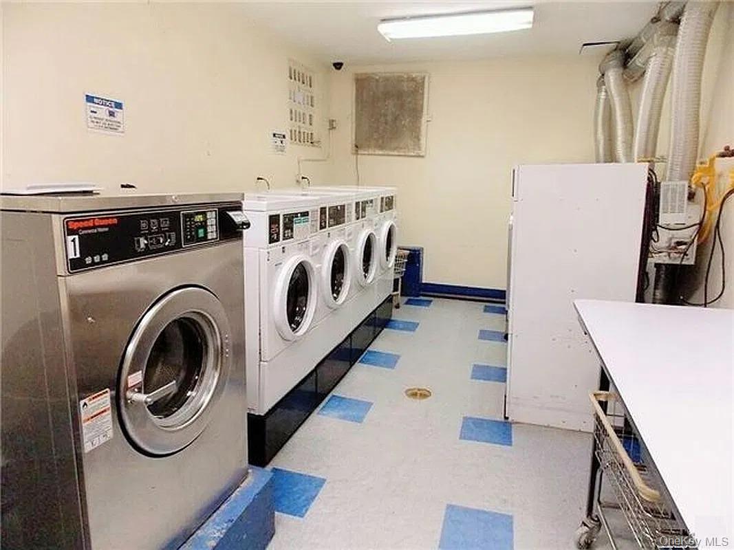 1275 E 51st 51 Street, Unit 4M photo 13
