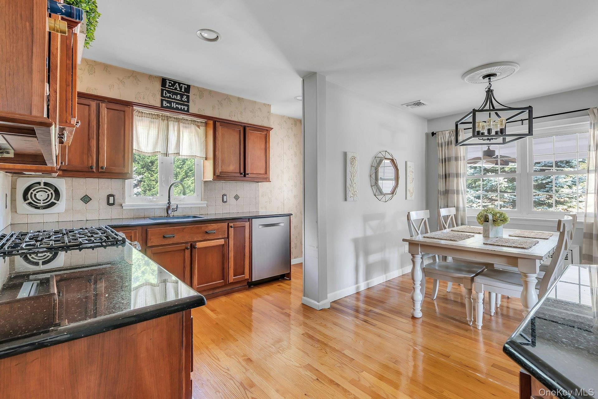 153 N Hickory Street – For Sale photo 10